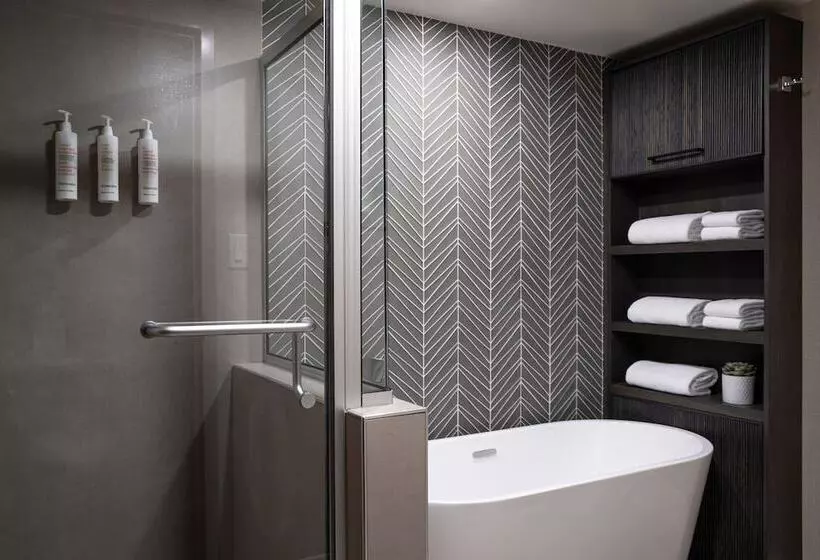 בית מלון כפרי Victoria Marriott Inner Harbour