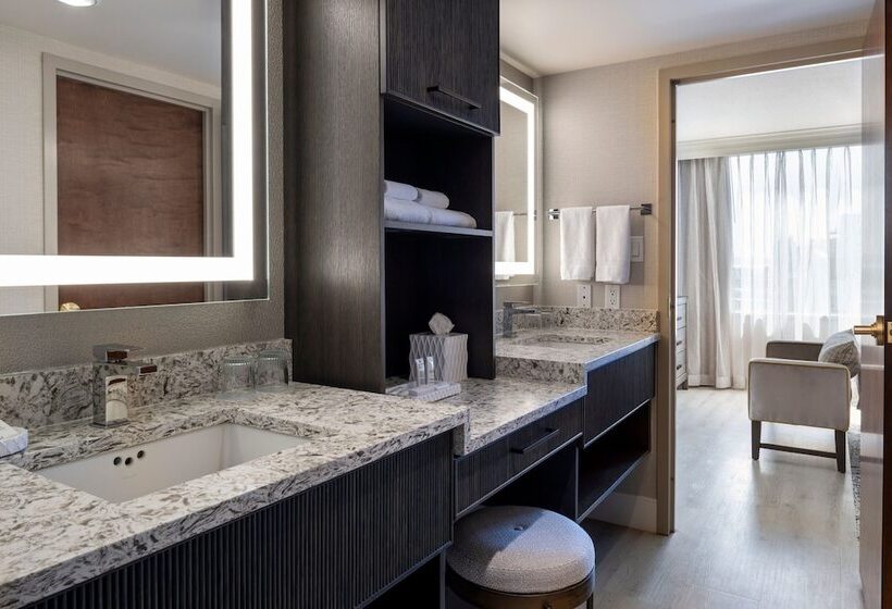 Hotel Victoria Marriott Inner Harbour