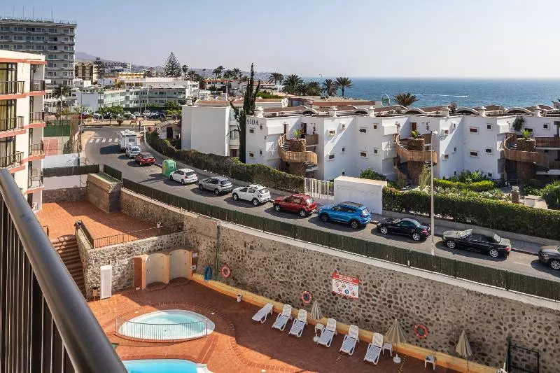 RT Apartamentos Guinea