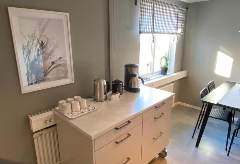 De La Gardie Park Vandrarhem Hostel