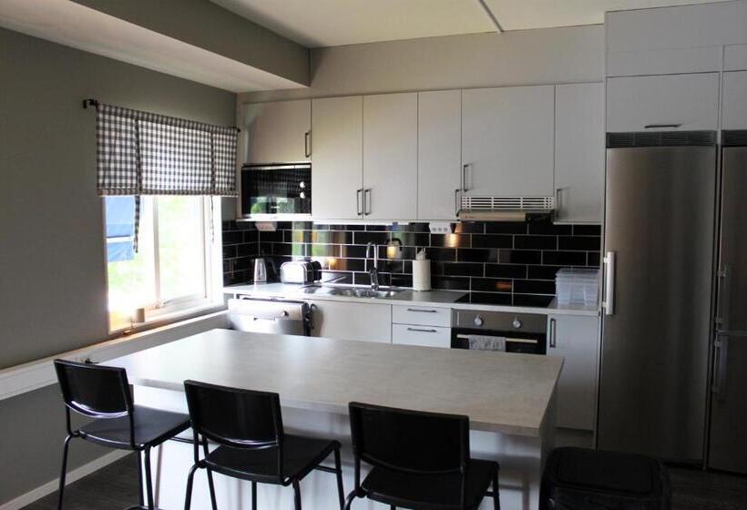 De La Gardie Park Vandrarhem Hostel