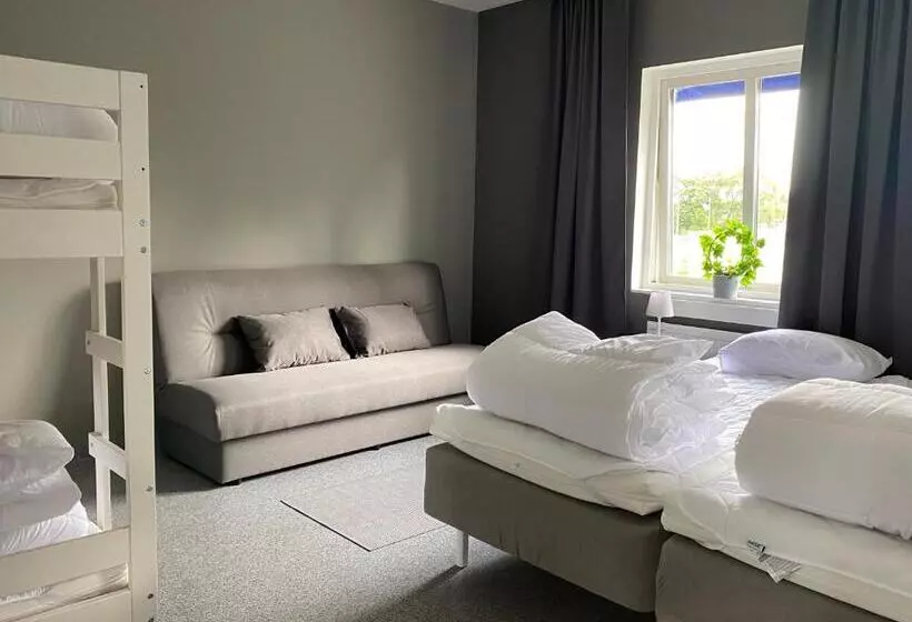 De La Gardie Park Vandrarhem Hostel