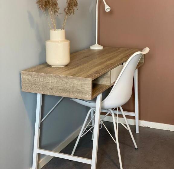 De La Gardie Park Vandrarhem Hostel