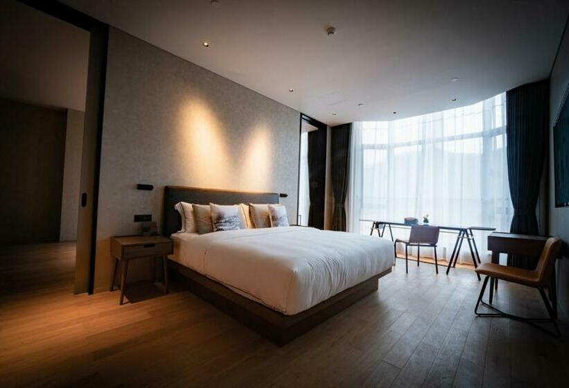 בית מלון כפרי 35