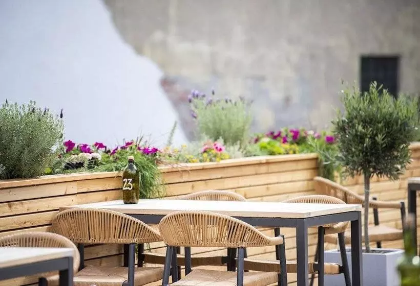 Hotelli Holzfellas Home