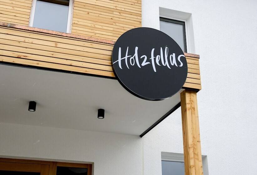 ホテル Holzfellas Home