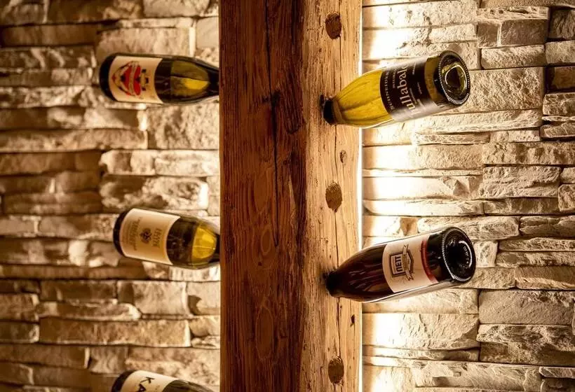 Hotelli Holzfellas Home