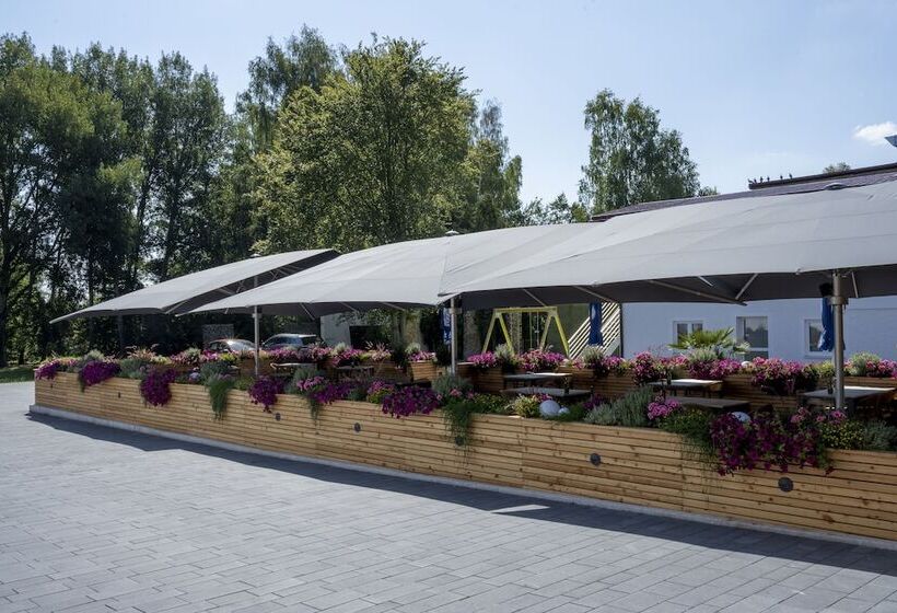 ホテル Holzfellas Home