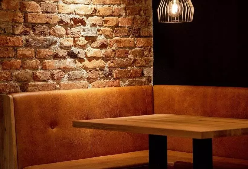 Hotelli Holzfellas Home