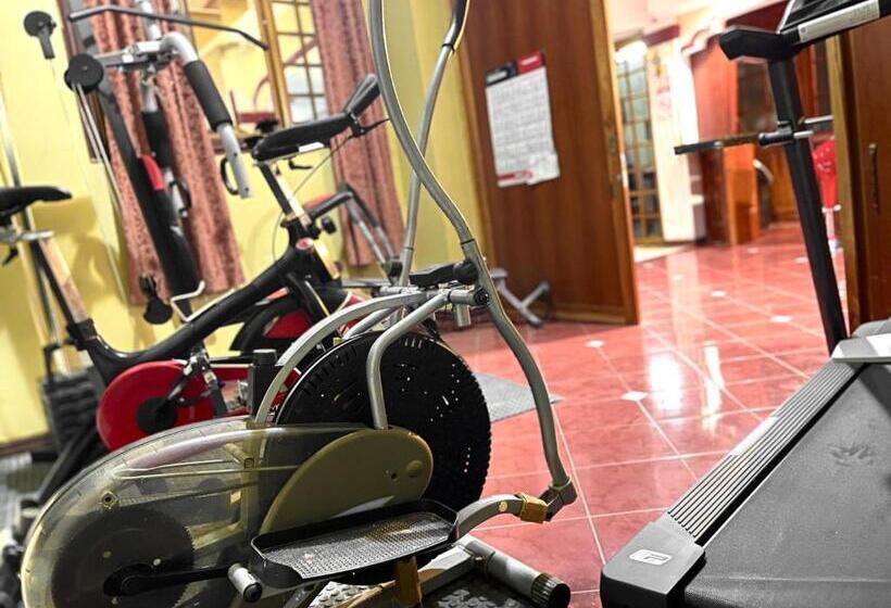 فندق House Center