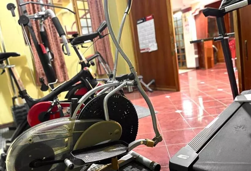 Hotelli House Center