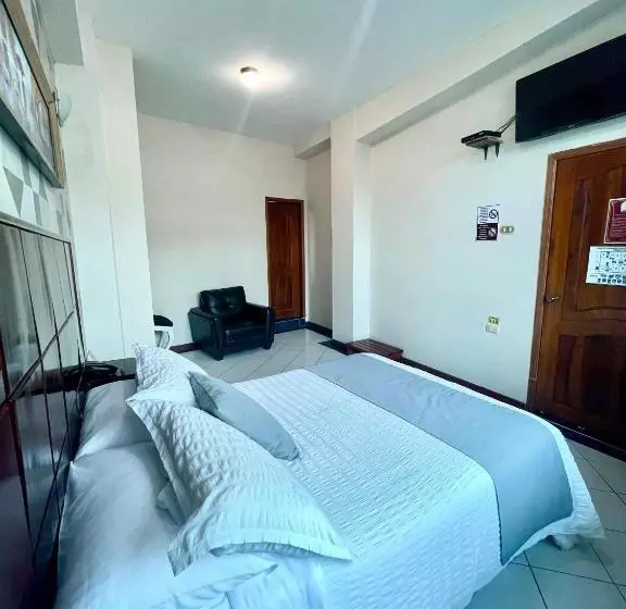 Hotelli House Center