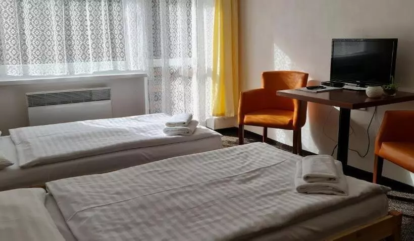 هتل Svratka