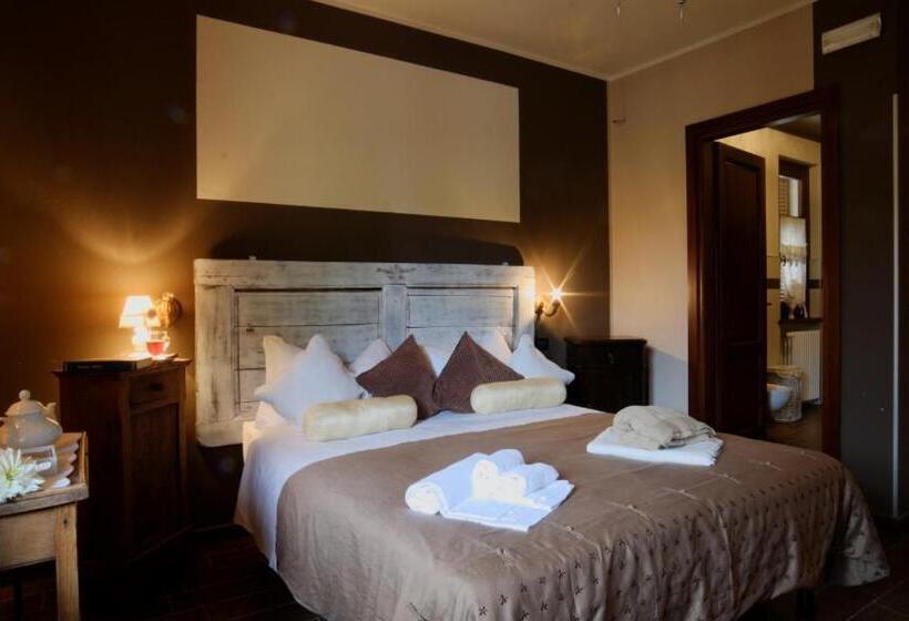 호텔 Tre Colline In Langa