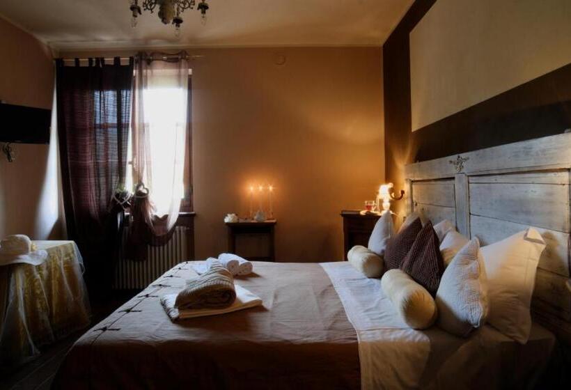 호텔 Tre Colline In Langa