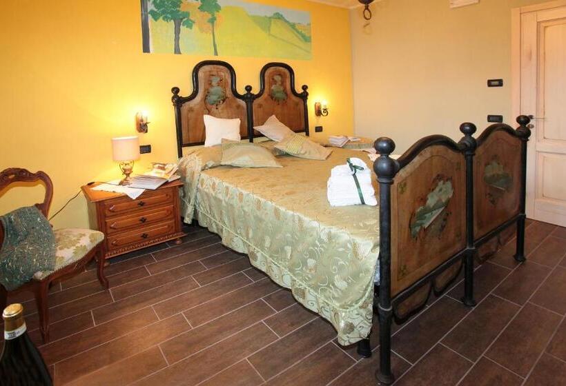 호텔 Tre Colline In Langa