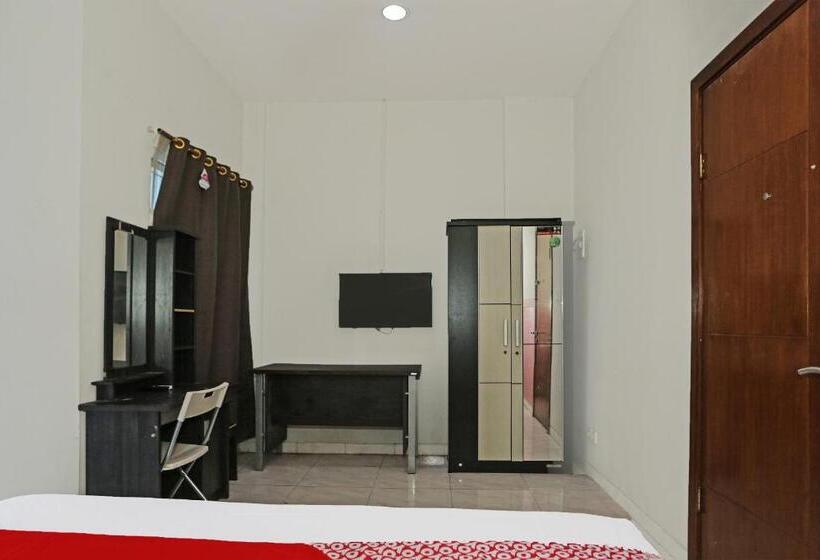 פנסיון Collection O Sky Airlines Near Mandaya Royal Hospital