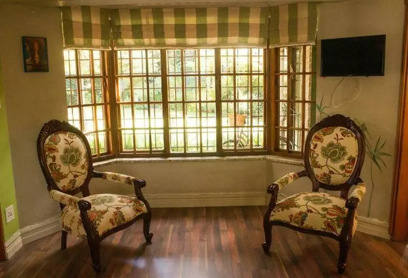 Majatalo Hidden Gem Art Guesthouse , One Of A Kind