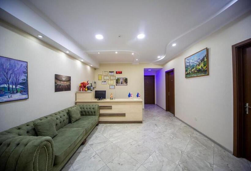 Tskaltubo Hotel Terrace