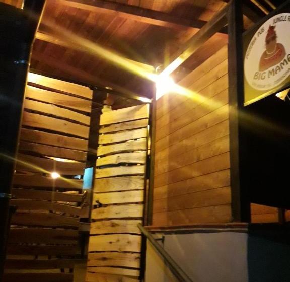 민박 Big Mama Jungle Rooms