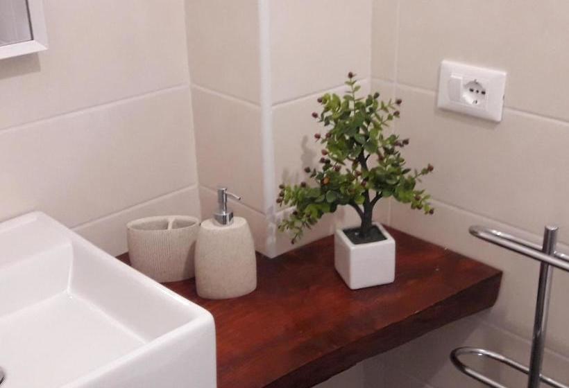 민박 Big Mama Jungle Rooms