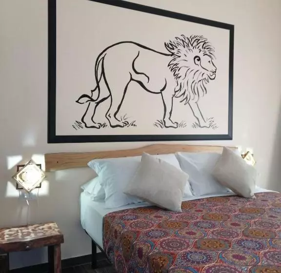 تختخواب و صبحانه Big Mama Jungle Rooms