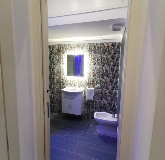 تختخواب و صبحانه Le Stanze Di Eli E Giò