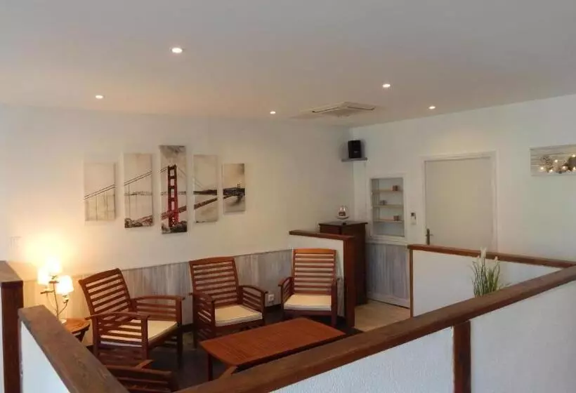 ベッドアンドブレックファースト Les Chambres De L'escotais