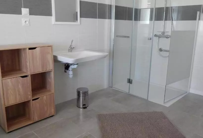 ベッドアンドブレックファースト Les Chambres De L'escotais