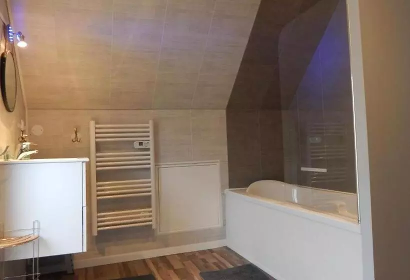 ベッドアンドブレックファースト Les Chambres De L'escotais