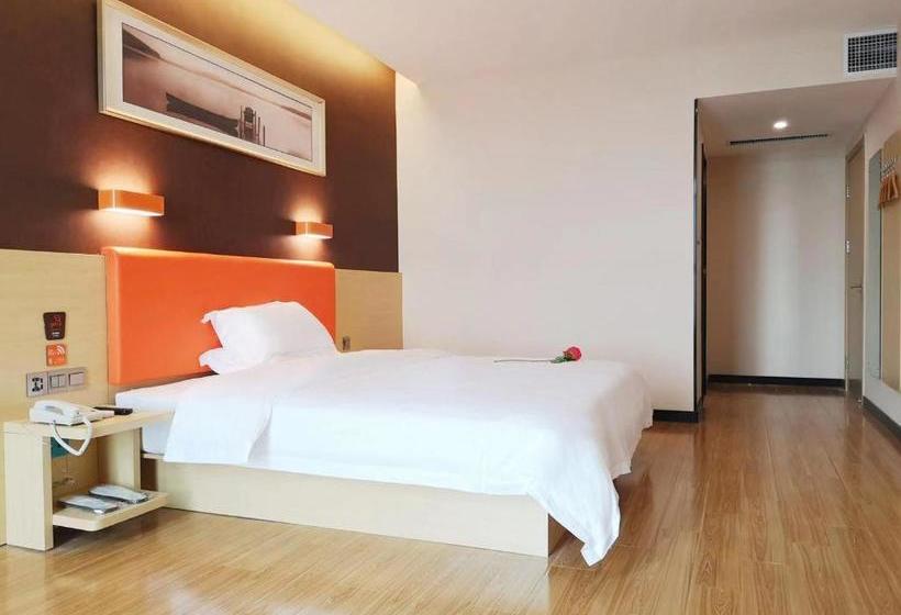 Hotel 7days Premium Heze Train Station Branch