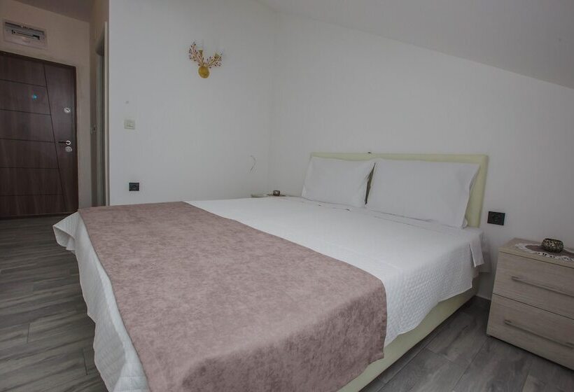 בית מלון כפרי Dapčević