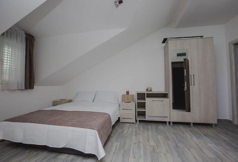 בית מלון כפרי Dapčević