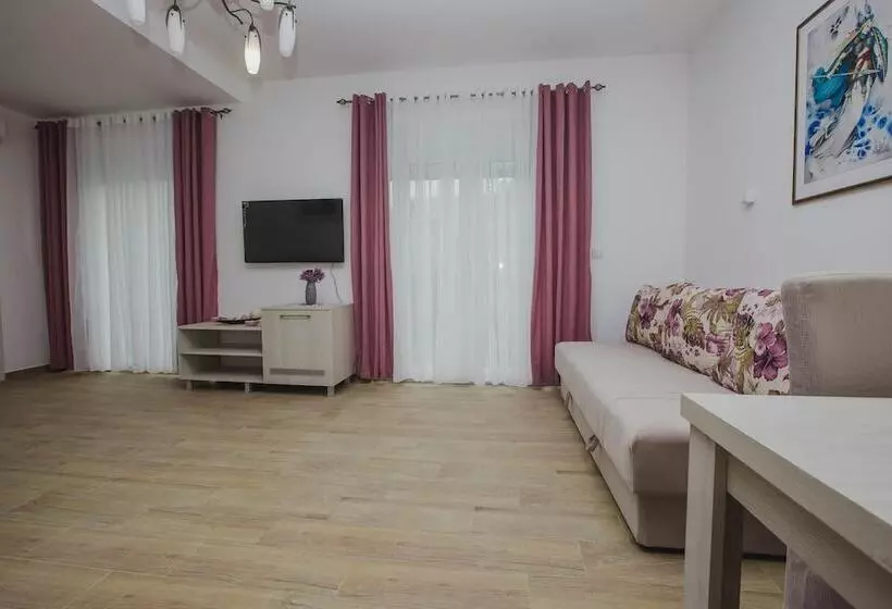 هتل Dapčević