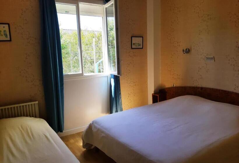 호텔 Home Des Pins Sarl