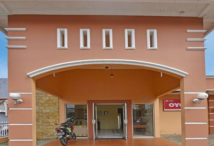 בית מלון כפרי Oyo 3722  Mutiara