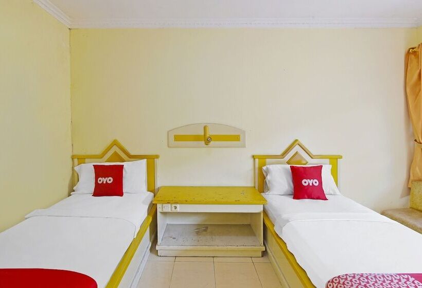 בית מלון כפרי Oyo 3722  Mutiara