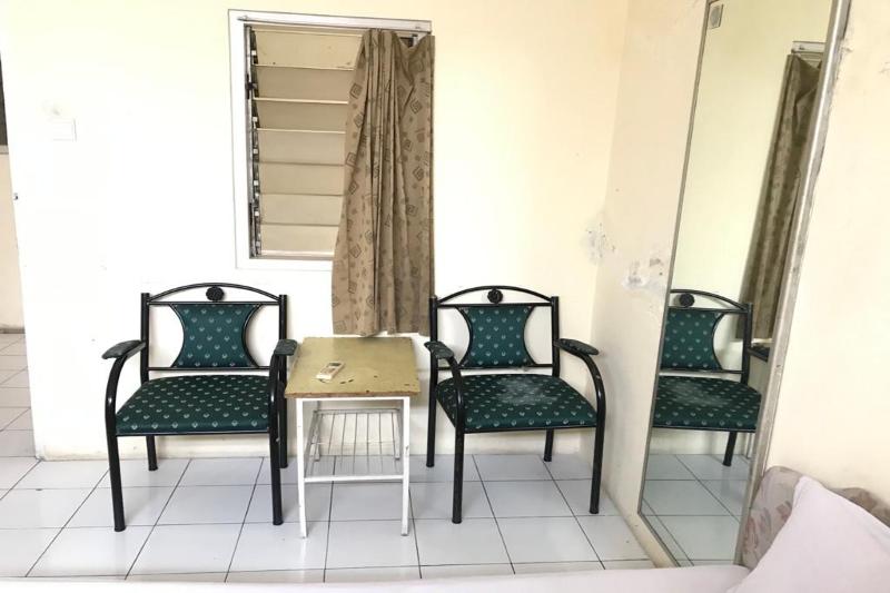 בית מלון כפרי Oyo 3722  Mutiara