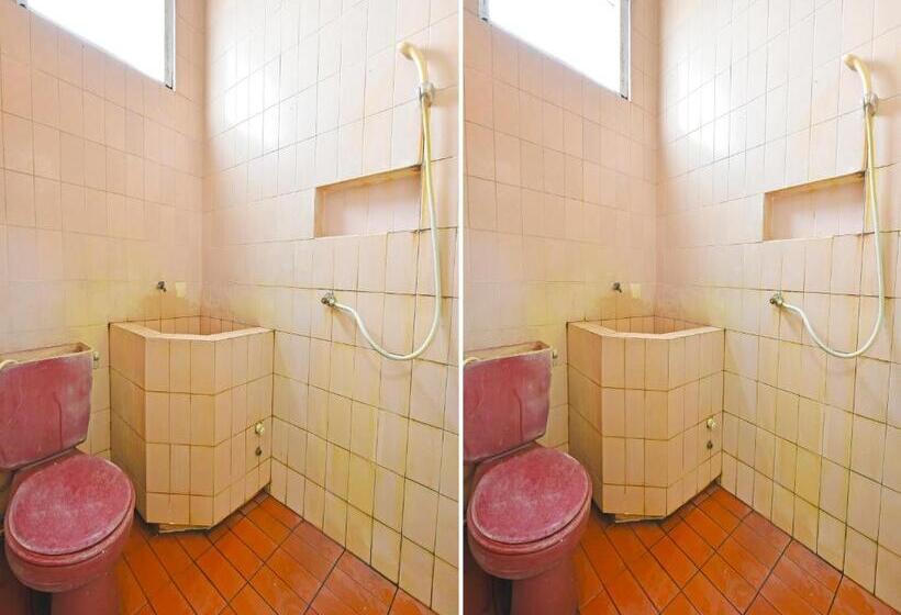 בית מלון כפרי Oyo 3722  Mutiara