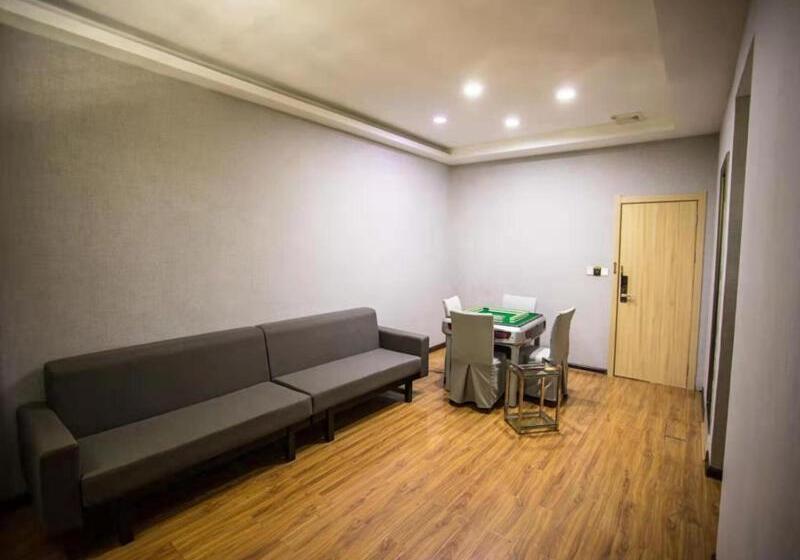 Jun Hotels Linxiang Changan Middle Road