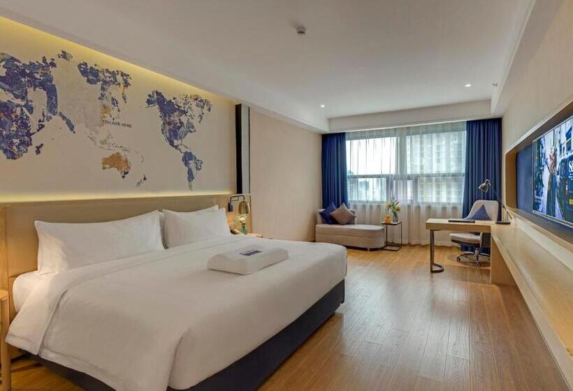 Kyriad Hotel Leiyang West Lake Amusement Park