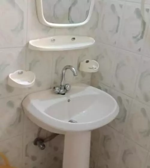 پانسیون Autobahn Guest House