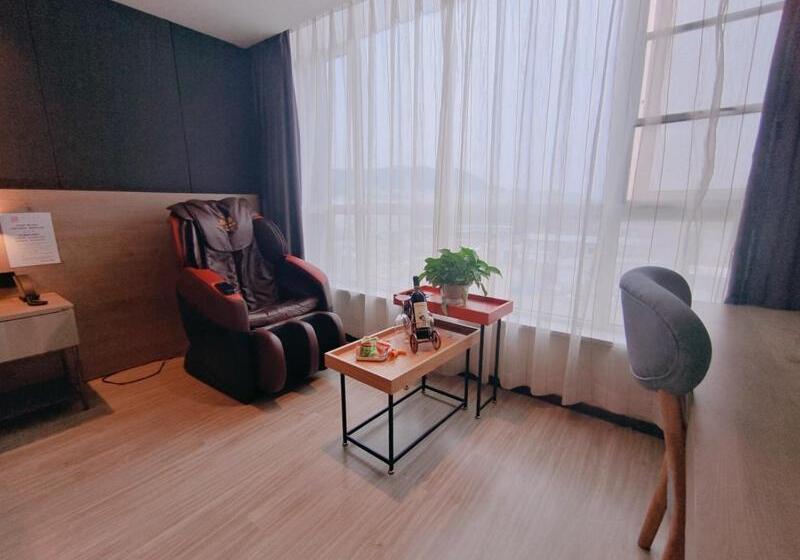 Thank Inn Plus Hotel Mianyang Normal University