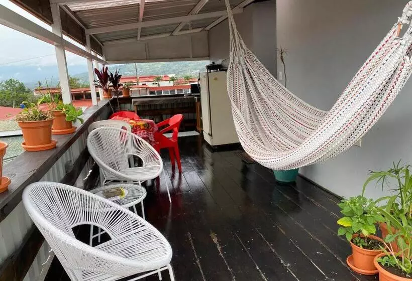 Aamiaismajoitus (B&B) Pacuare Turrialba