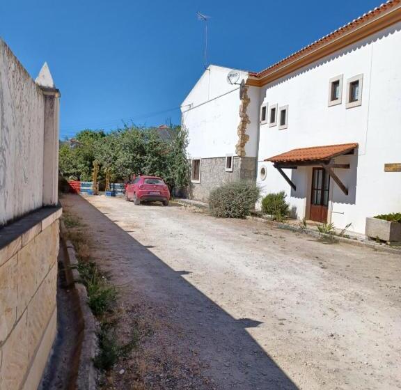 تختخواب و صبحانه Refugio Das Artes