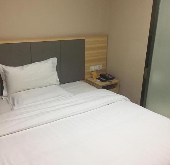 בית מלון כפרי 7days Inn Changsha Yinpenling Ridge Aux Plaza