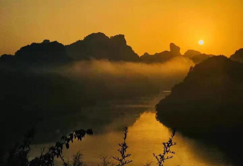 Hotel 7days Inn Shaoguan Renhua Mount Danxia