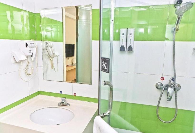 בית מלון כפרי 7days Inn Tianjin Five Avenue Tong Building