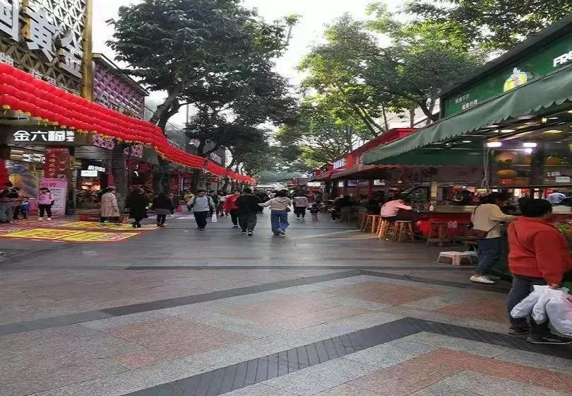Hotelli 7days Inn Zhuhai Doumen District Government Pedestrian Street