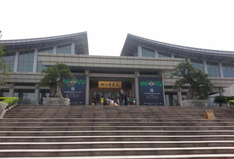 בית מלון כפרי 7days Premium Chengdu Dufu Thatched Cottage